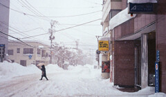雪の青森、冬の営み