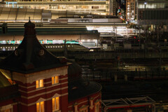 プラットホーム