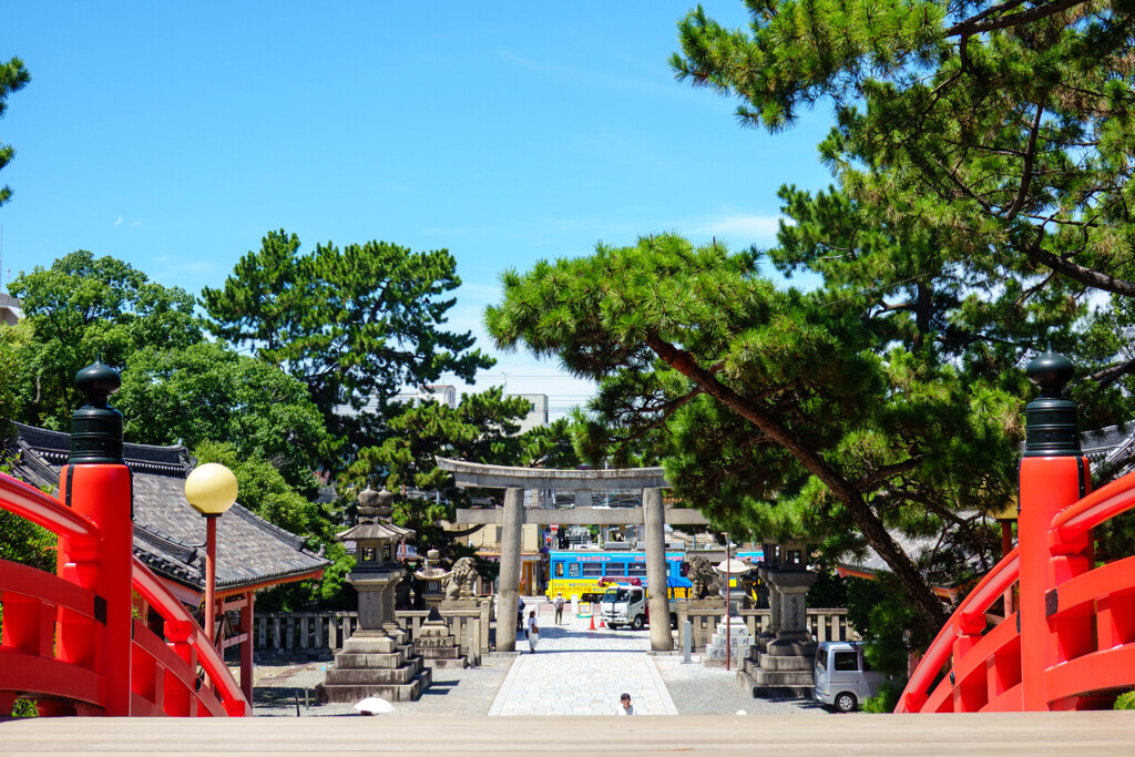 参道より
