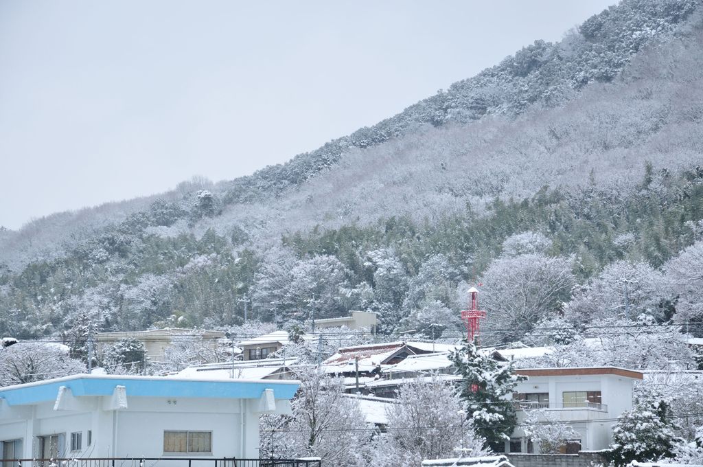 雪降る町