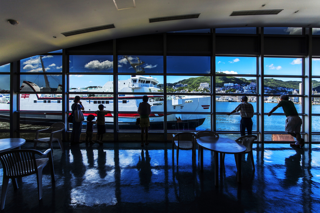 そして船は出て行った