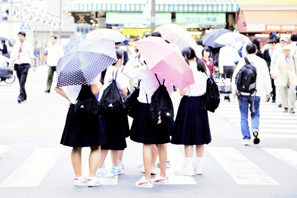 何処へ行こうか迷って・雨が降り出して