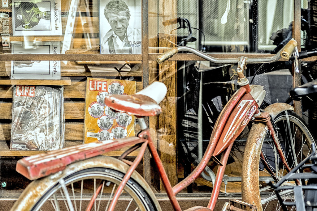 McQueenと錆びた自転車
