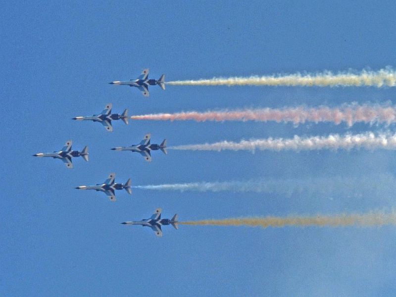 T-2ブルーインパルス　カラースモーク