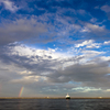 青空と雲と虹。