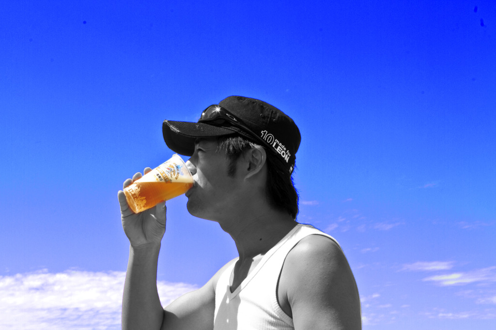 青空と生ビール