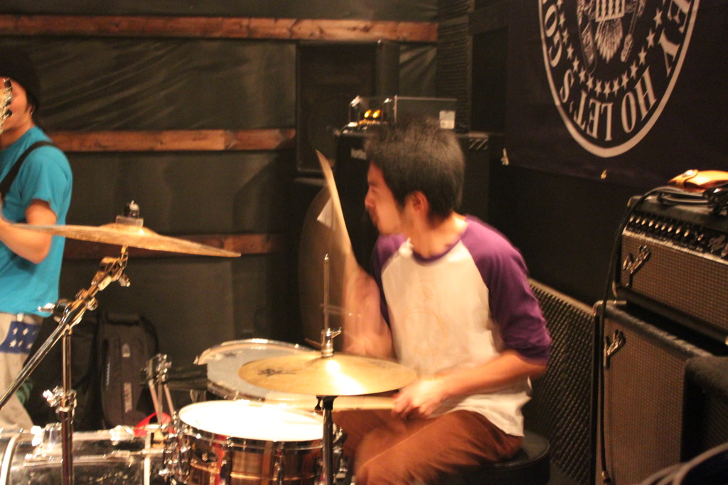 90east LIVE  09/11/2010