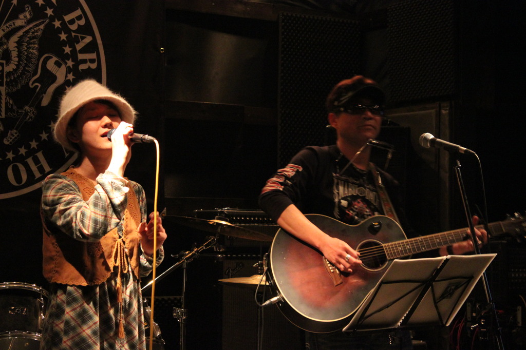 90east LIVE 14/11/2010