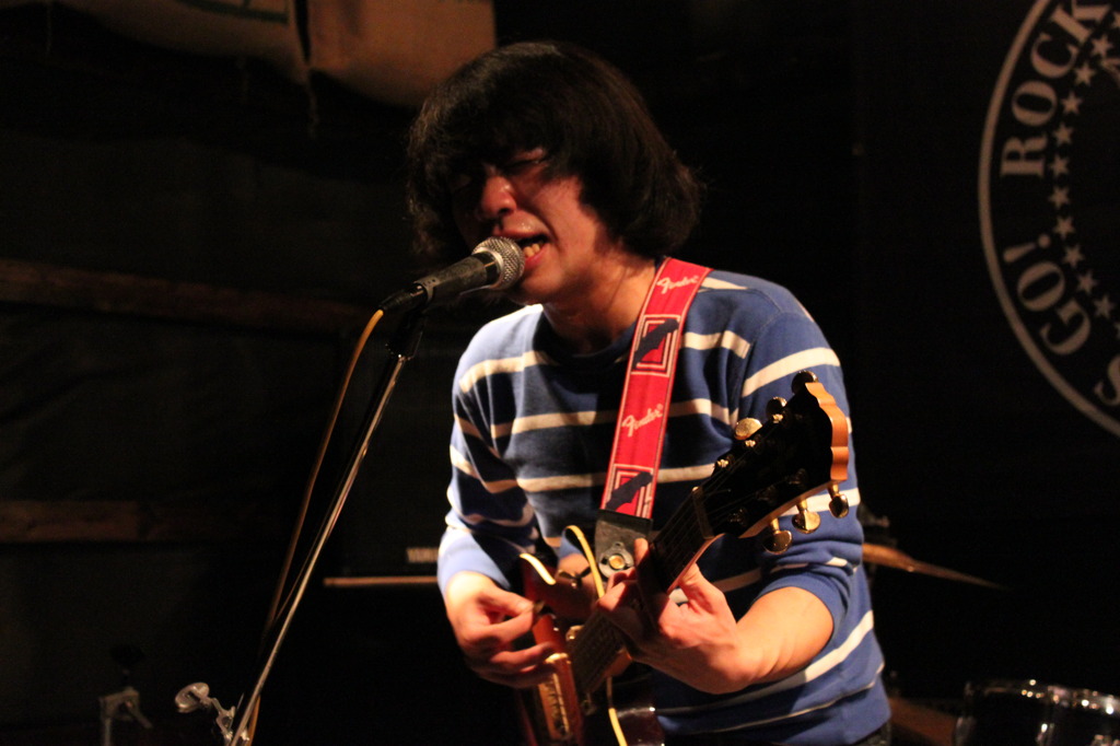 90east LIVE 19/11/2010
