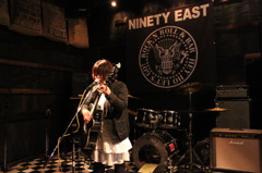 90east LIVE 19/11/2010