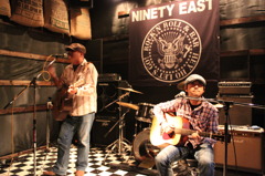 90east LIVE 19/11/2010