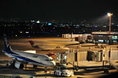 夜の大阪空港