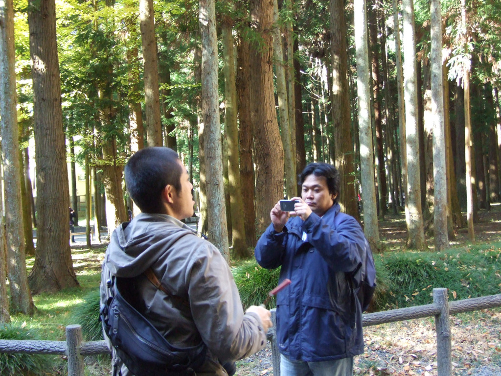 08_杉木立とOSSAN