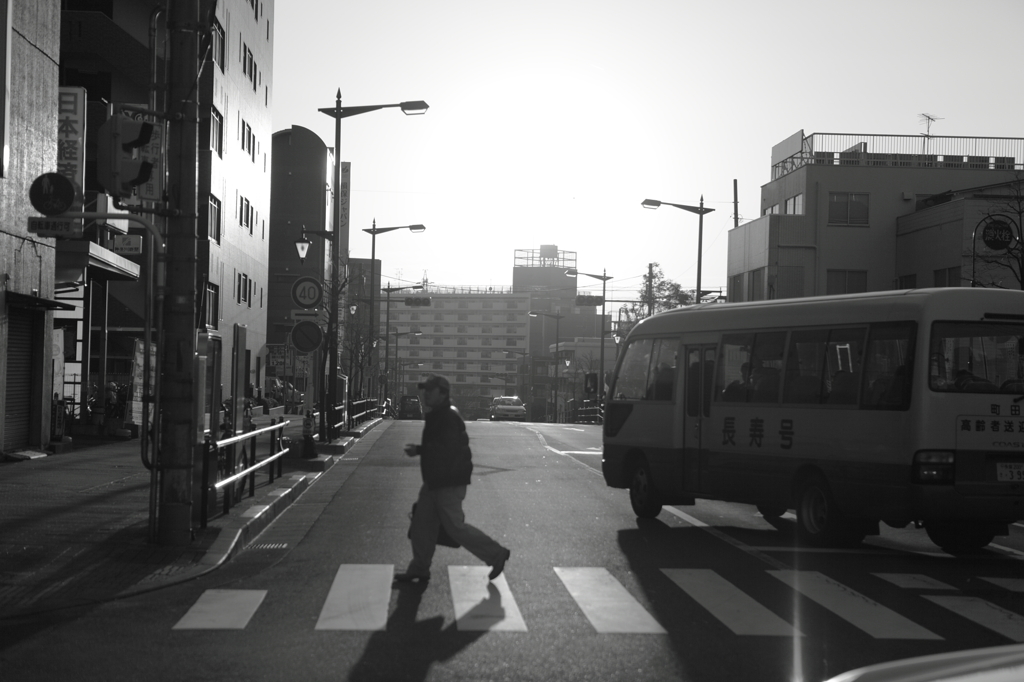 とある街の日常と日差し