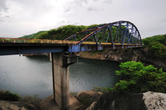 色あせた橋