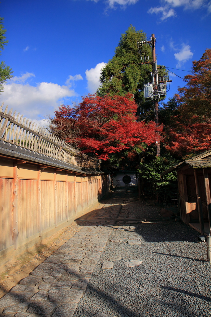 東山路地