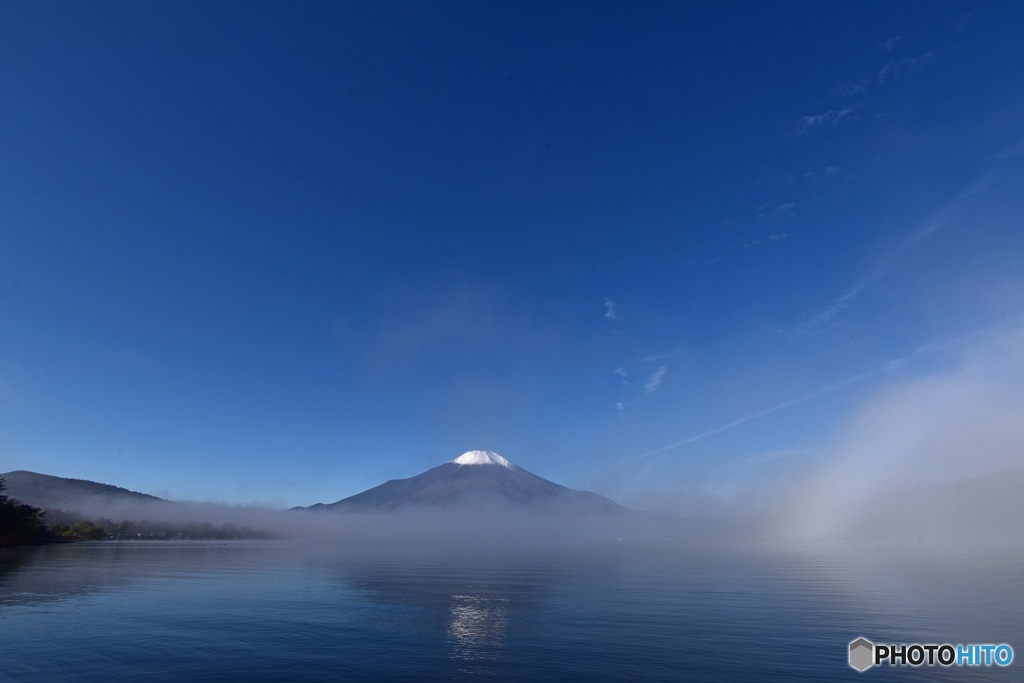 湖上の富士山