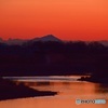 渡良瀬川から見る朝焼けの筑波山