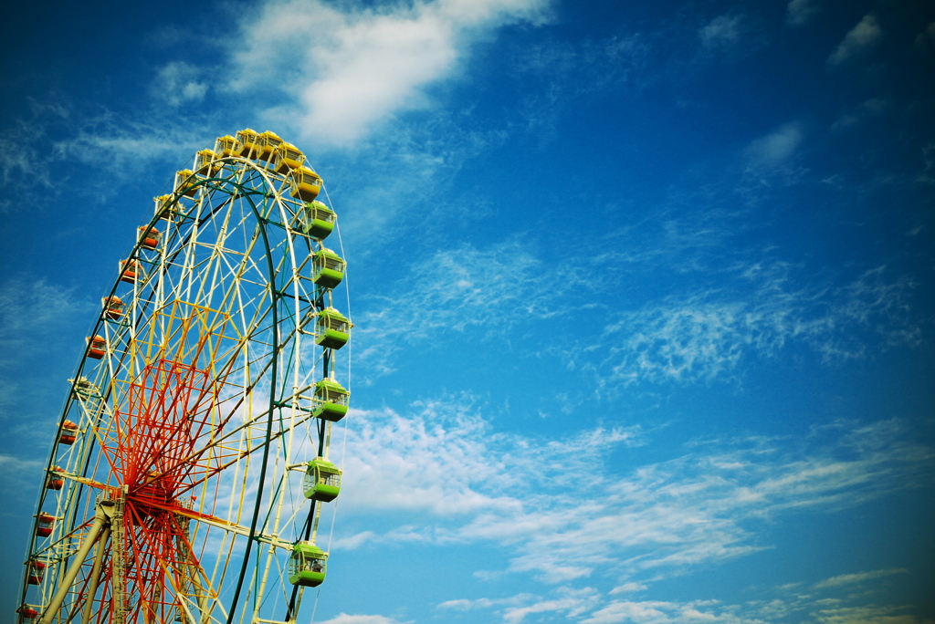 それはまるで空を吸い込む巨大な扇風機