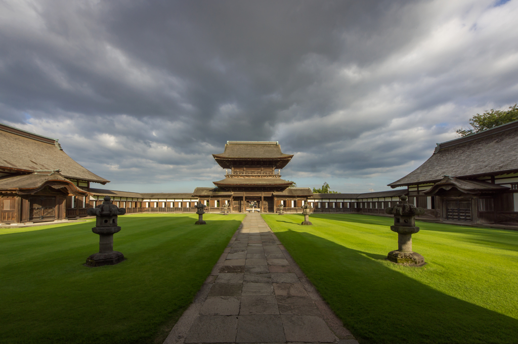 隋龍寺 仏殿　④