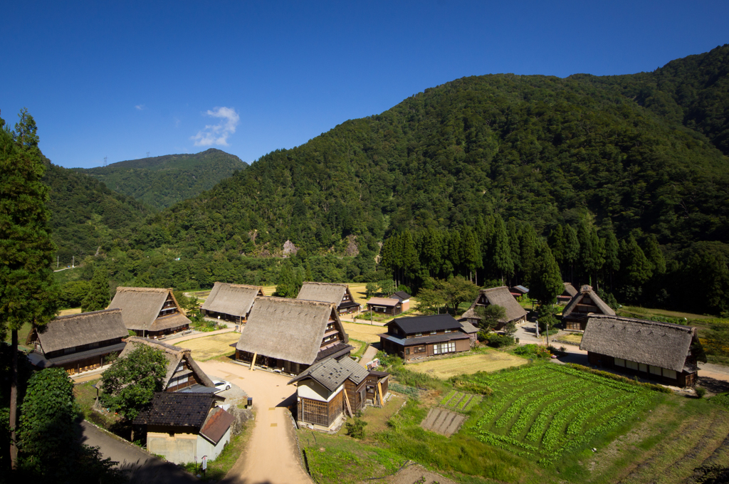 ～ひっそりと・・・五箇山合掌集落にて～