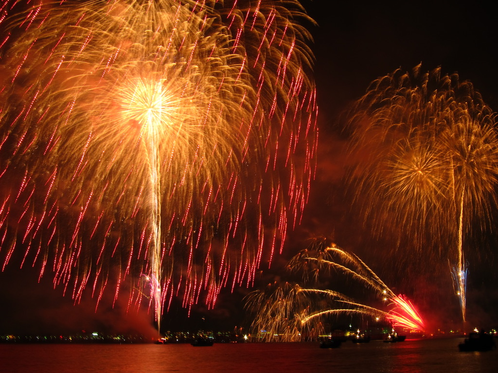 ふゆの花火（江の島）