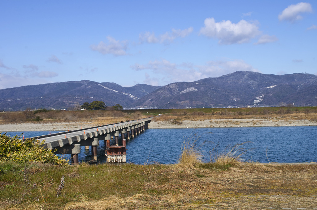 潜水橋
