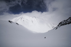 光の射す山へ