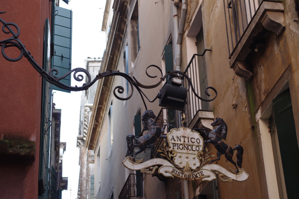 看板（ベニス）