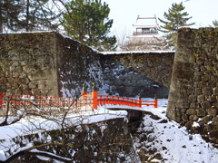 冬の鶴ヶ城　廊下橋