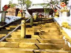 冬の鶴ヶ城　稲荷神社