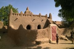 A Muddy Mosque in Djenné 03