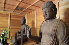 尾上釈迦堂　大日如来坐像　釈迦如来坐像