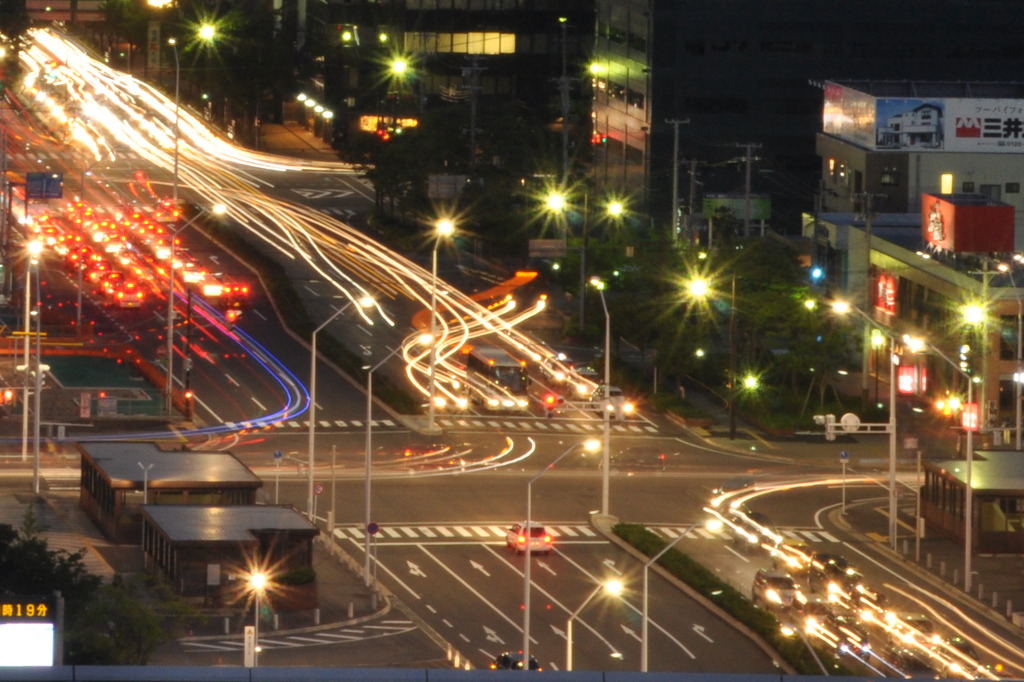 夜の交差点