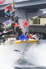 牛深ハイヤ祭り　舳先の女神たち