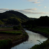 里山の夕暮れ時