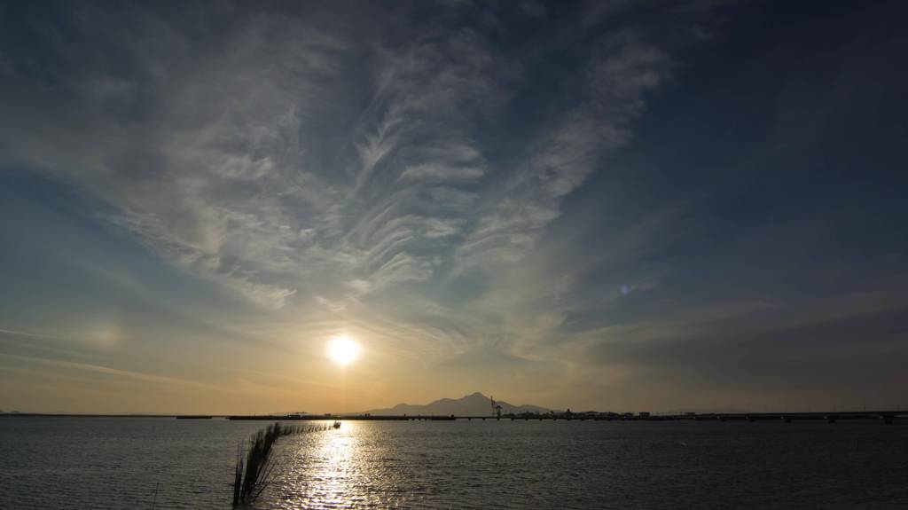 輝く雲