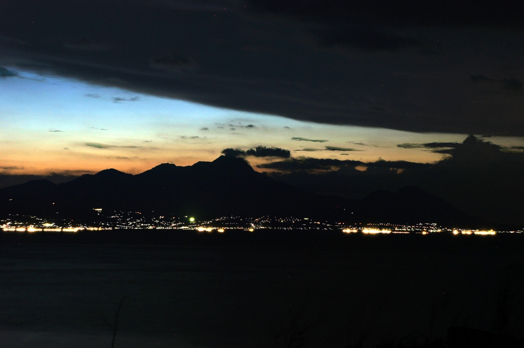 雲仙普賢岳　夜景と漁り火