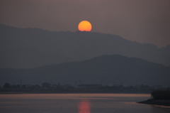 輝かなかった　夕陽