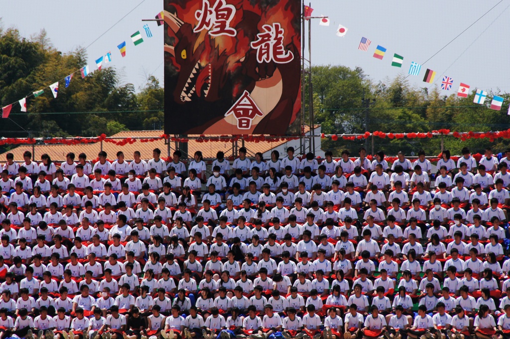 息子の運動会　一見整列風ですが　それぞれの運動会