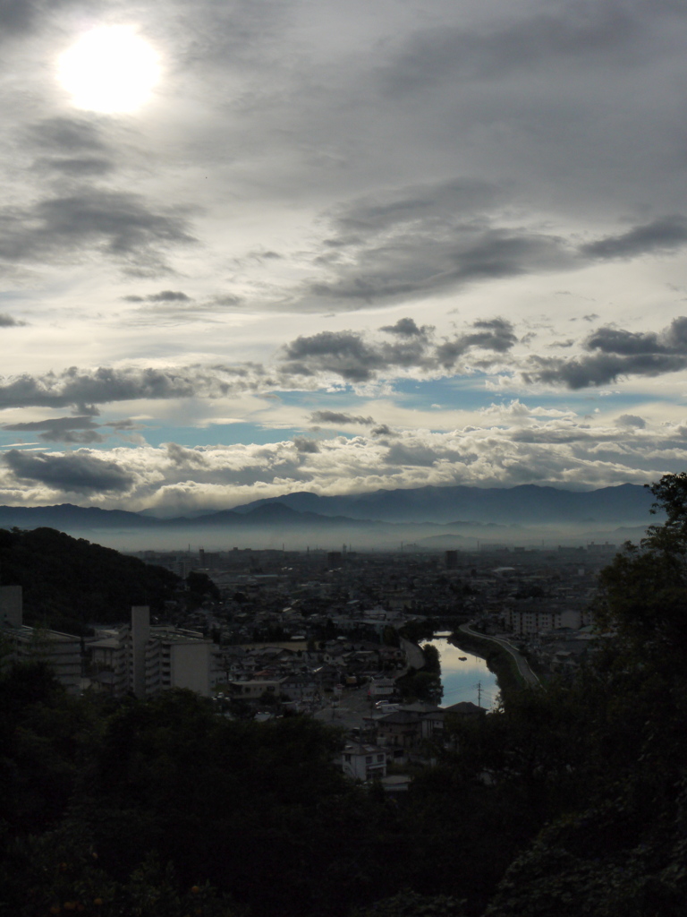 朝日のある景色