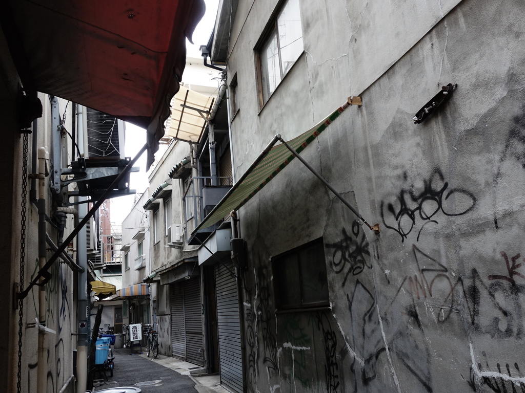 なんば　千日前
