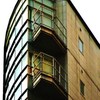 ｷﾘﾘと建つ