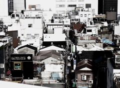 都会の谷間