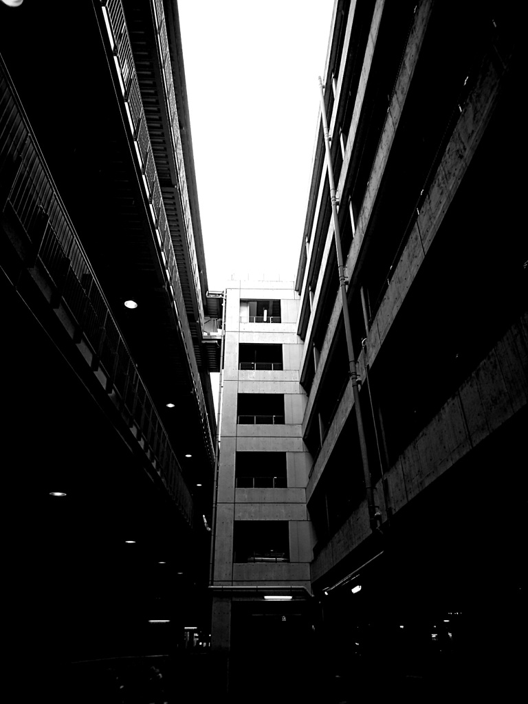 谷