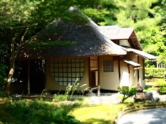 遺芳庵