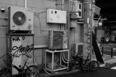 路地裏と落書き