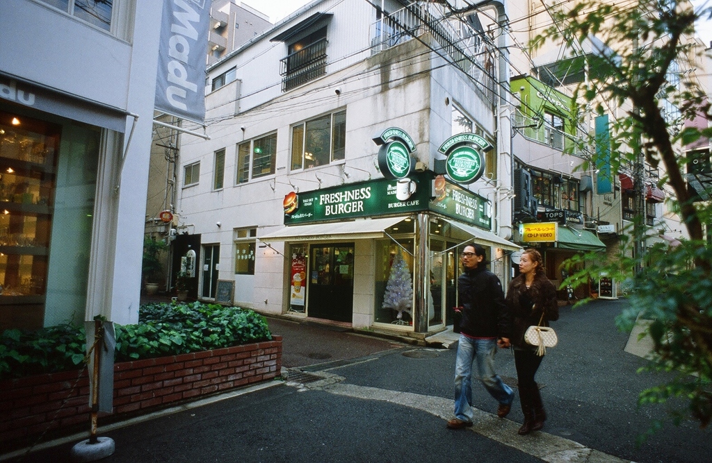 FRESHNESS 　BURGER前