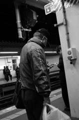 老いも若きも携帯