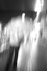 冬の夜の雨とブレ